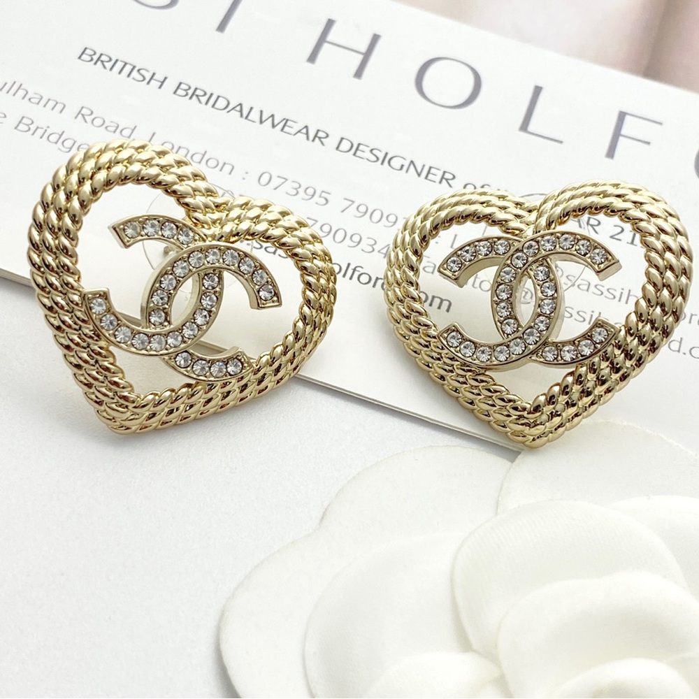 CHANEL Gold Heart Earrings with Crystals - Picture 2 of 7